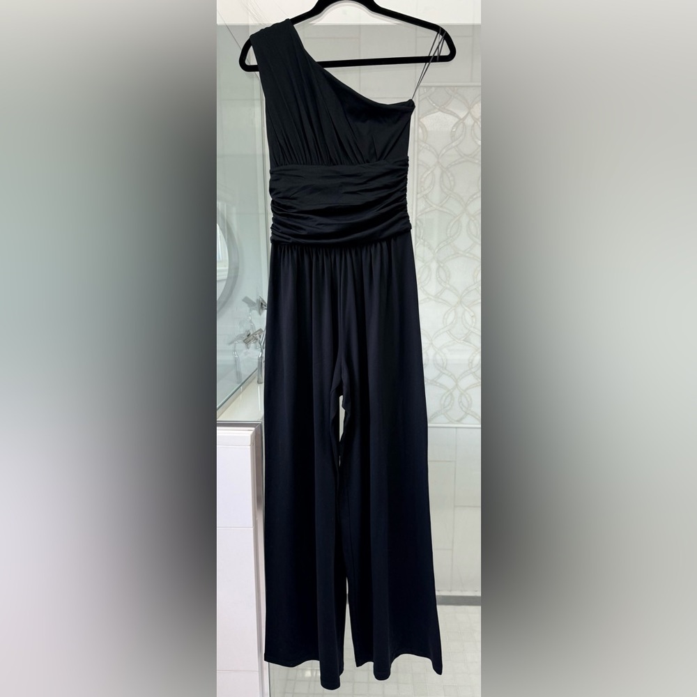 Susana Monaco One Shoulder Twist Jumpsuit - Picture 4 of 9